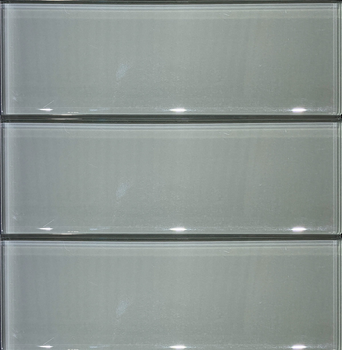 G00039_MOSAIC GLASS SMOKE/GREY 4"X12" - Image 1