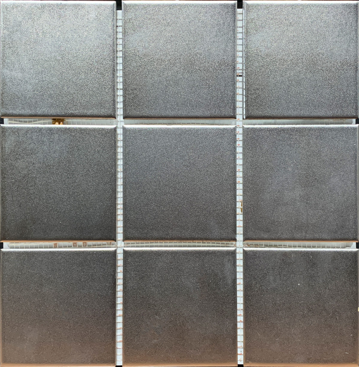 M50368 SILVER SPRAY 4"X4" - Image 1